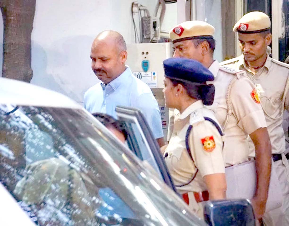 Swati Maliwal beating case: Bibhav Kumar got bail from Supreme Court